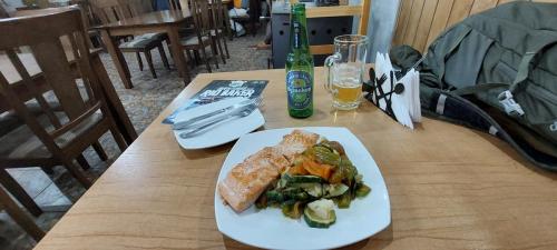 Salmon with Veggies for Dinner